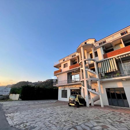 Hotel Nicola Lezhe Luaran gambar