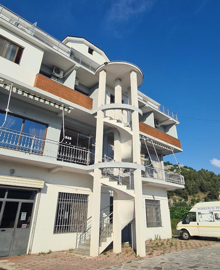 Hotel Nicola Lezhe Luaran gambar